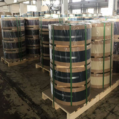 Alloy3105 0.26mm 두께 128mm 폭 128mm 넓은 셔터 도어 커튼 제작 목적을위한 사전 페인트 알루미늄 스트립