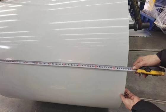 생산 홈통 또는 Downspout 만들기를 위한 코일 3105 H24에 있는 양측 백색 Ral 9010 색깔 입히는 알루미늄 지구