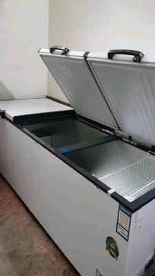 엠보스 된 알루미늄 판은 교통 부문에 탁월한 충격 저항과 가벼운 성질을 제공합니다.